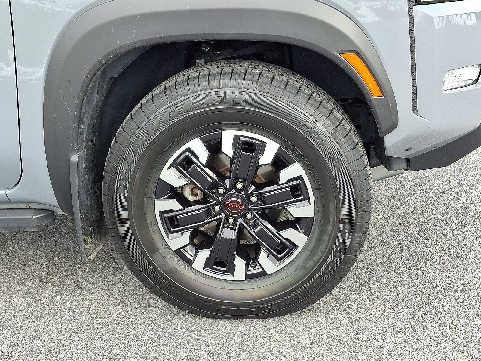 Used 2023 Nissan Frontier PRO-4X w/ Pro Convenience Package image 8