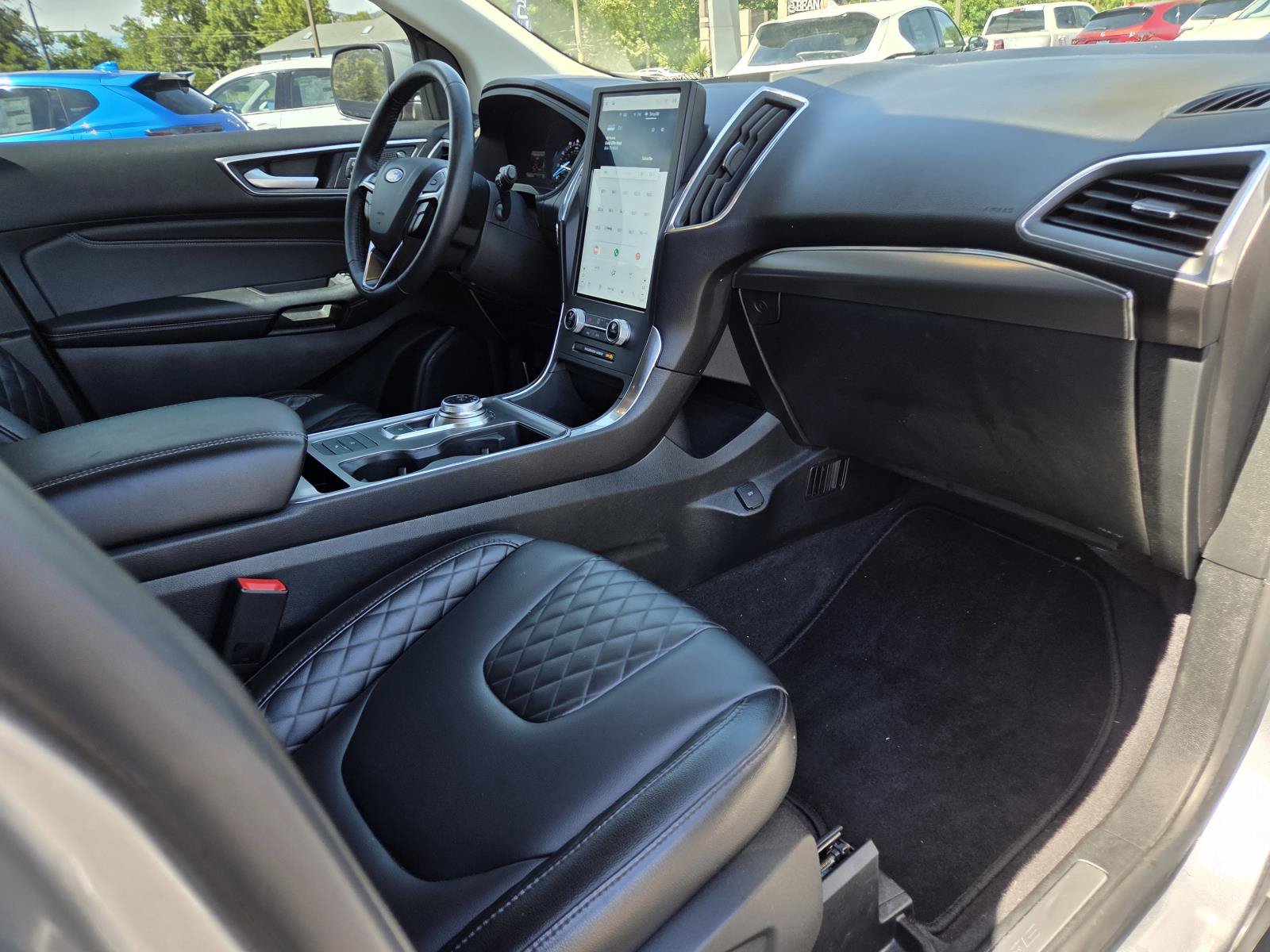 Used 2024 Ford Edge Titanium AWD/4WD image 21
