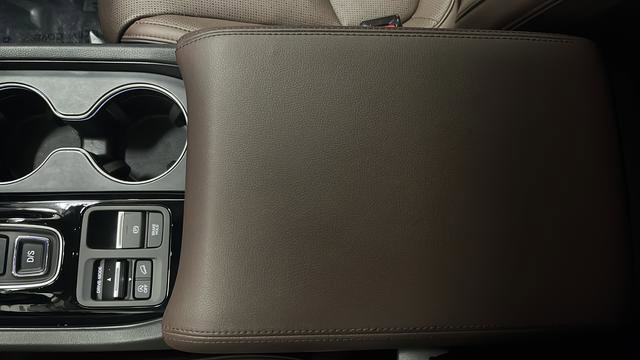 Used 2023 Honda Pilot Elite image 20