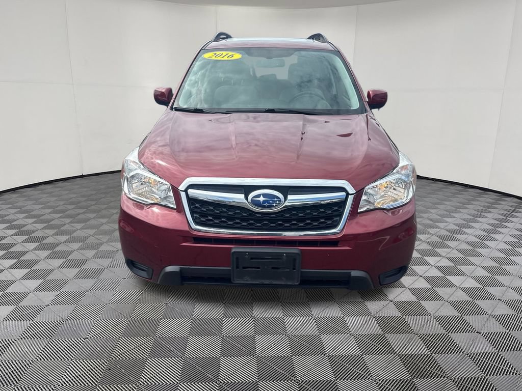 Used 2016 Subaru Forester 2.5i Premium w/ All-Weather Package AWD/4WD image 8