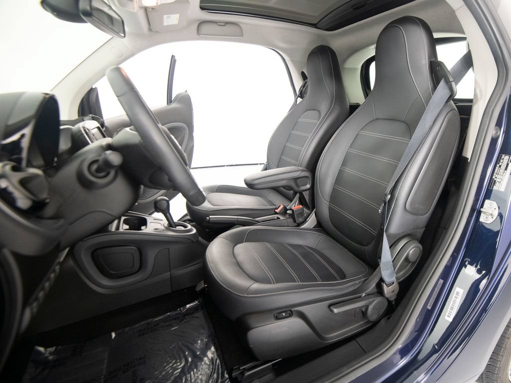 Used 2018 smart fortwo electric drive RWD image 33