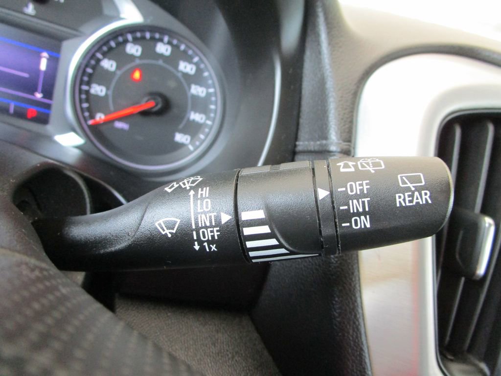 Used 2022 GMC Terrain SLE FWD image 27