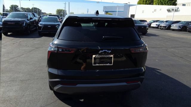 New 2026 Chevrolet Equinox LT w/ Convenience Package II FWD image 7