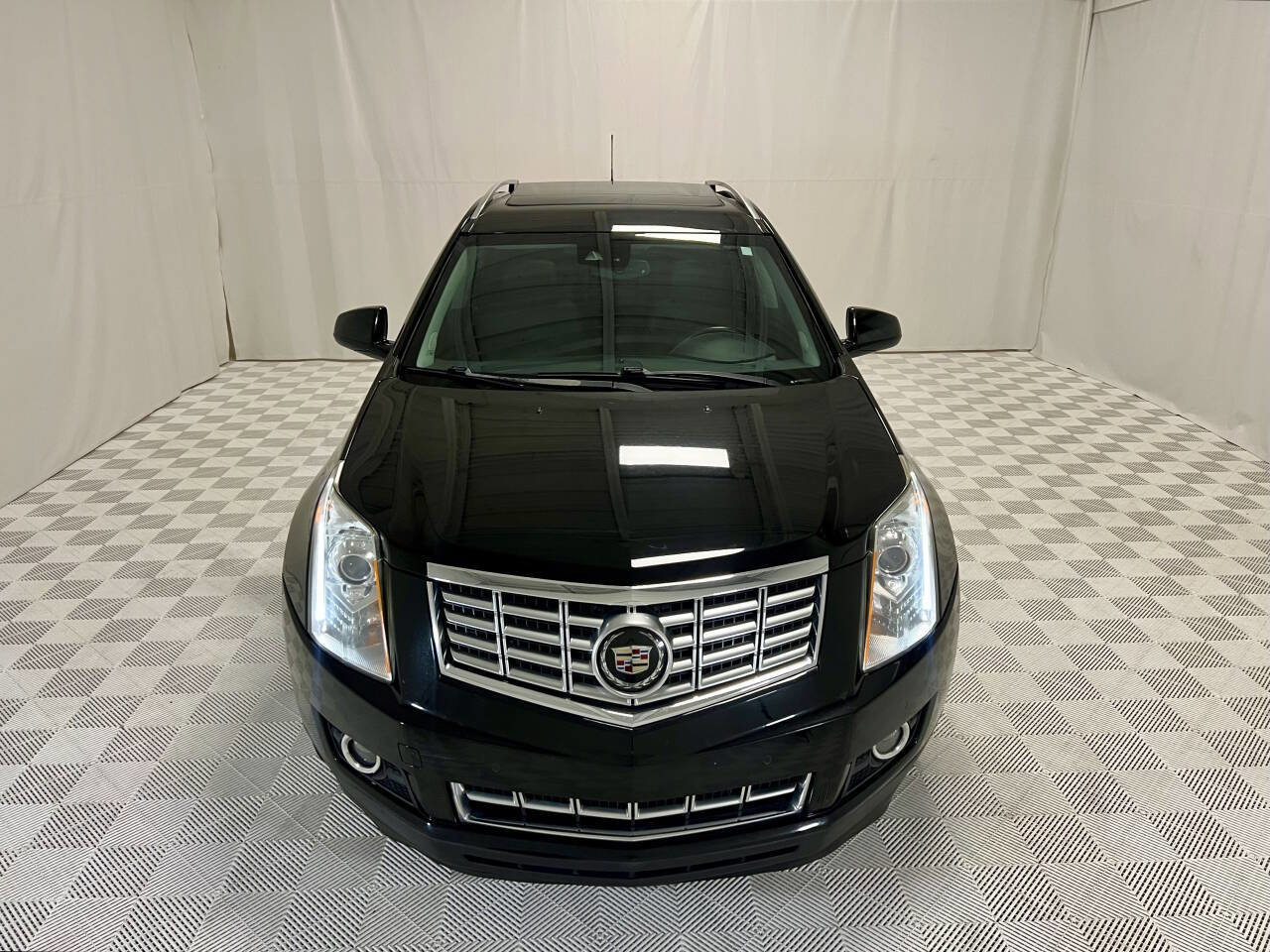 Used 2016 Cadillac SRX Premium w/ Driver Assist Package image 4