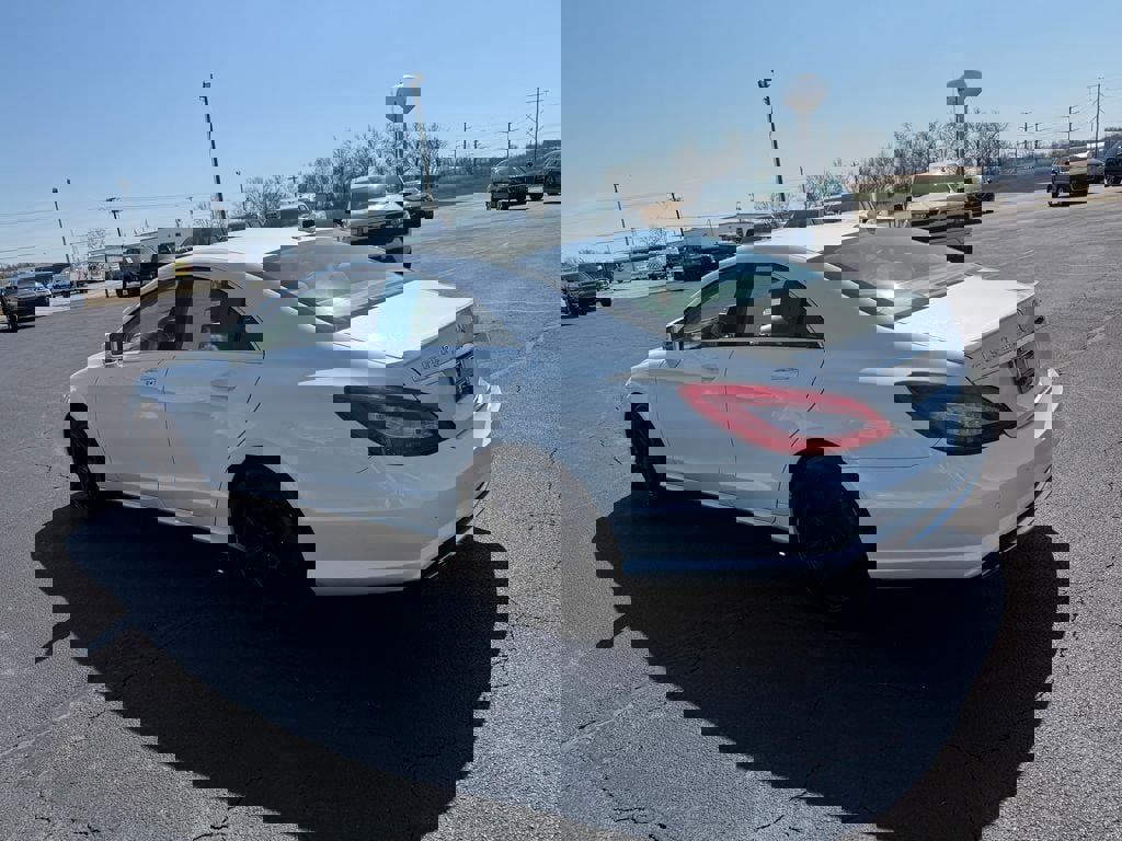 Used 2013 Mercedes-Benz CLS 550 4MATIC image 24