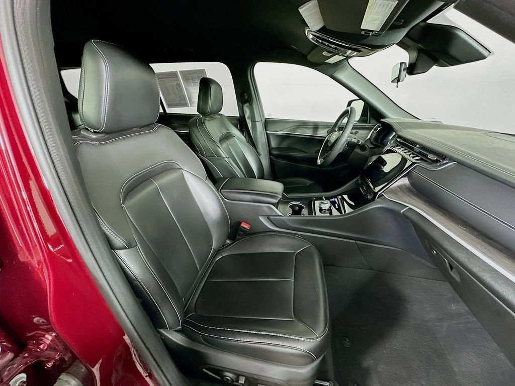 Certified 2025 Jeep Grand Cherokee L Limited image 40