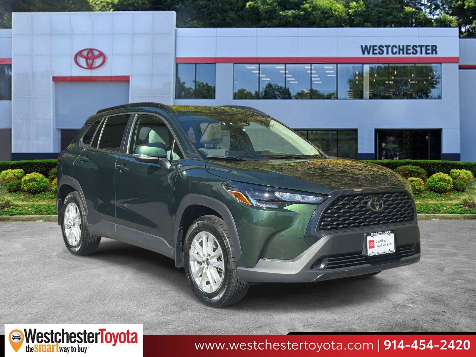 Used 2023 Toyota Corolla Cross LE w/ Moonroof Package