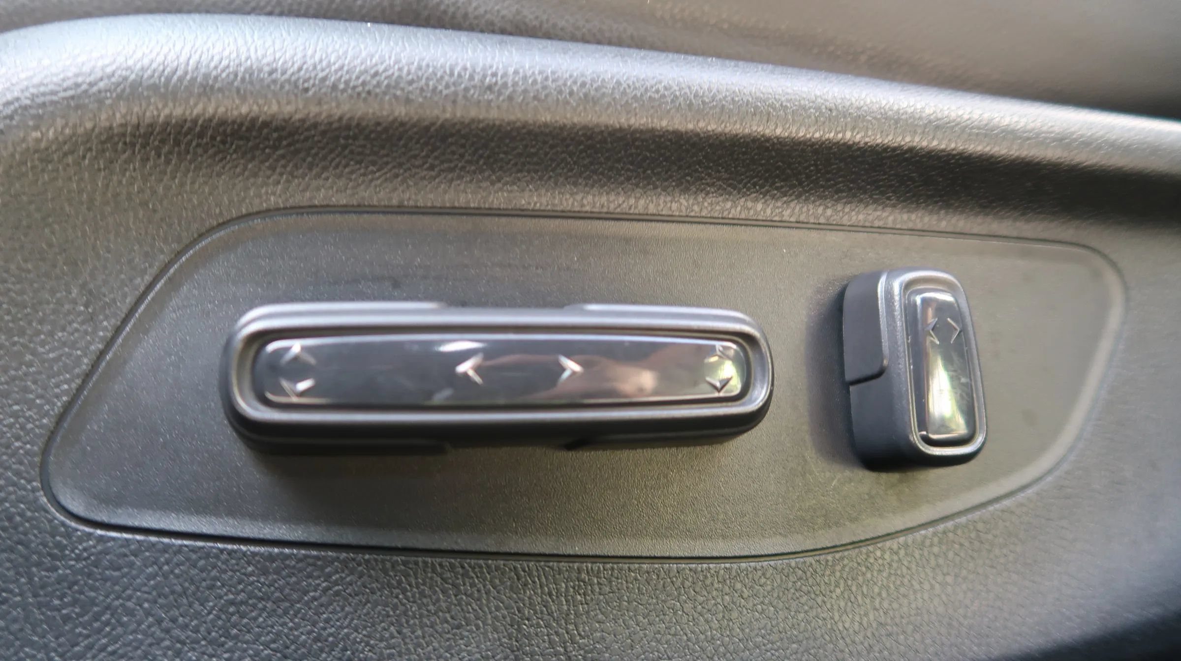 Used 2024 Honda Civic EX-L image 28