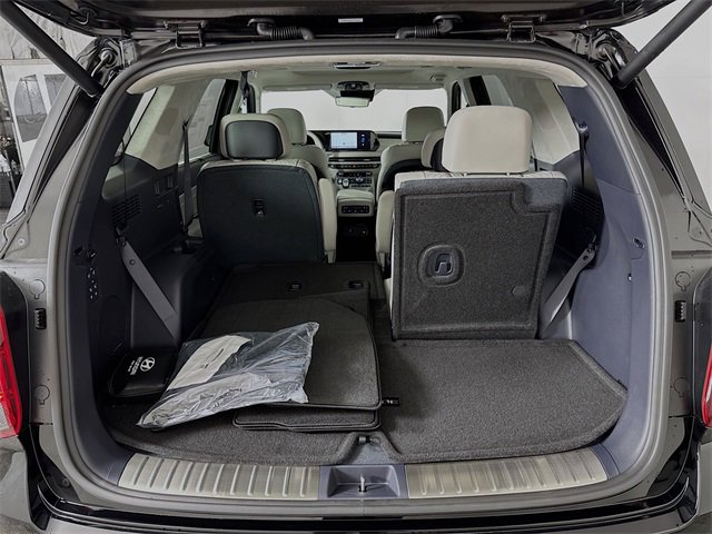 Used 2025 Hyundai Palisade Calligraphy image 22