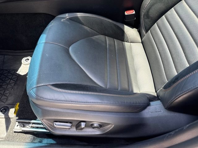 Used 2022 Toyota Avalon Touring FWD image 10