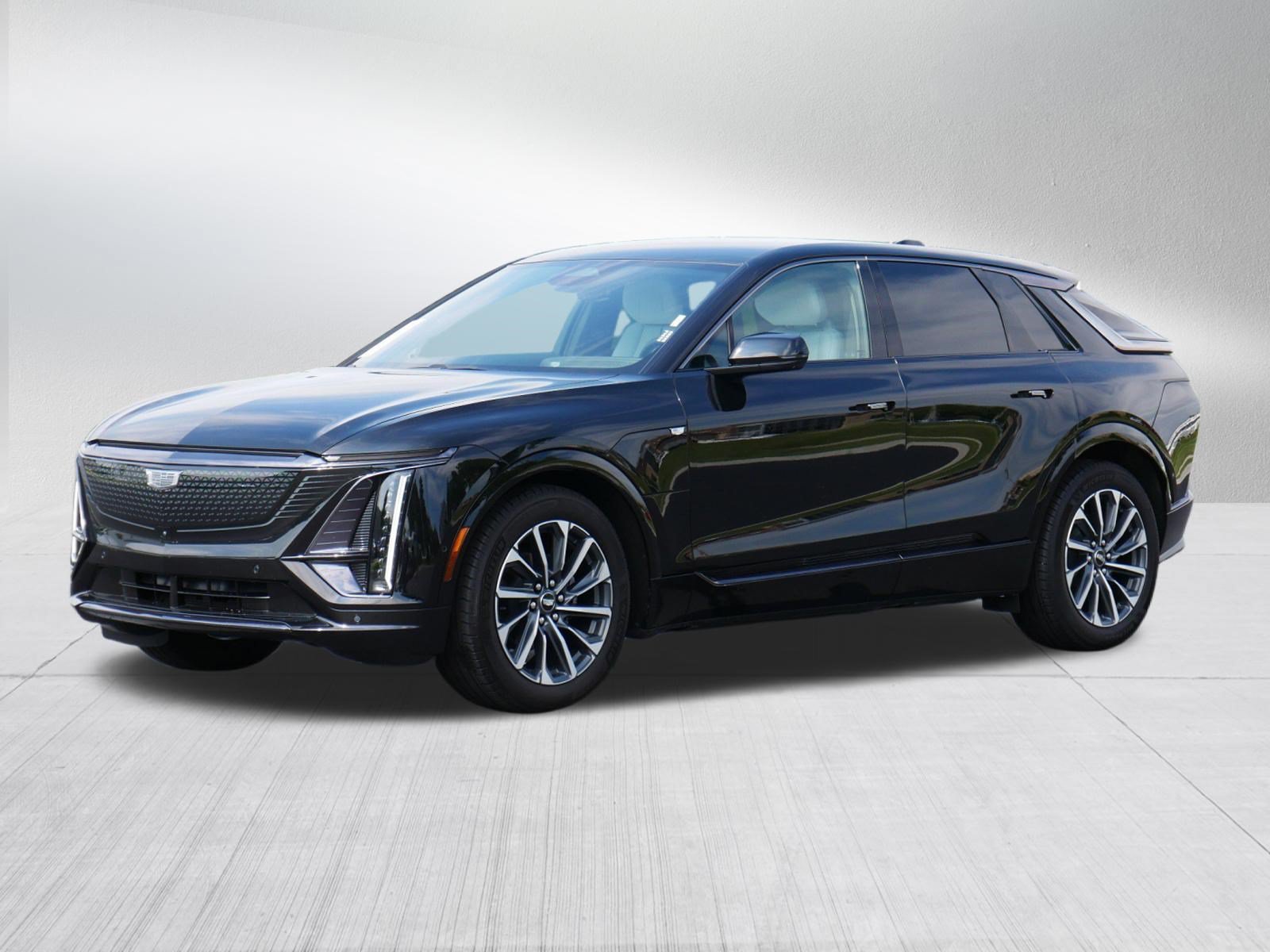 Certified 2024 Cadillac Lyriq Sport AWD/4WD image 3