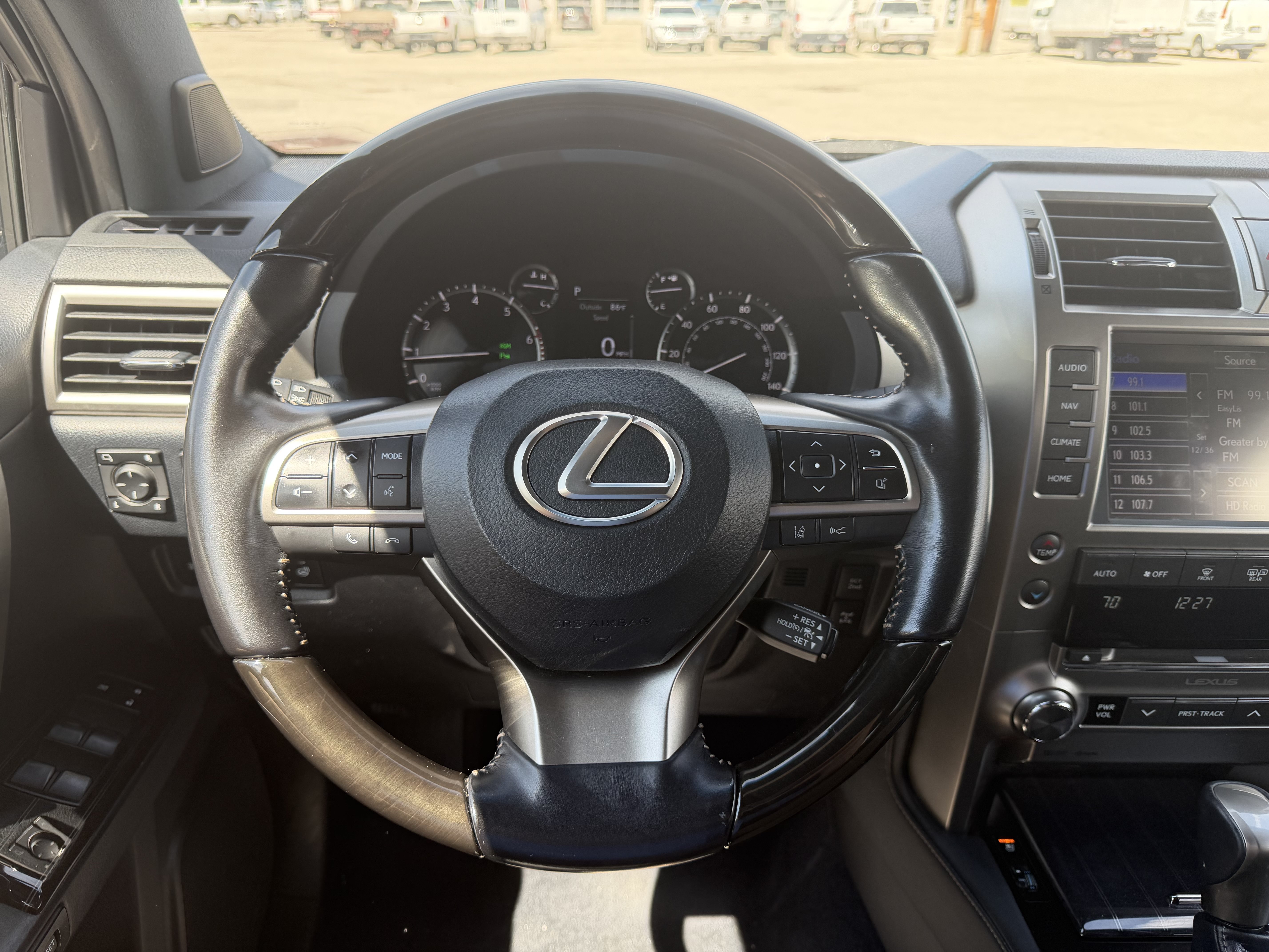 Used 2021 Lexus GX 460 Premium w/ Premium Package AWD/4WD image 17