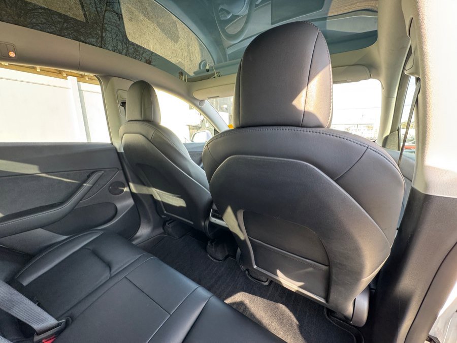 Used 2022 Tesla Model Y Performance image 36