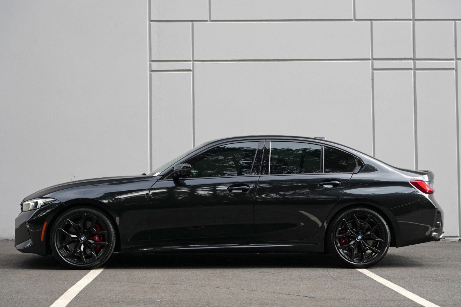 Used 2025 BMW M340i w/ Premium Package RWD image 9
