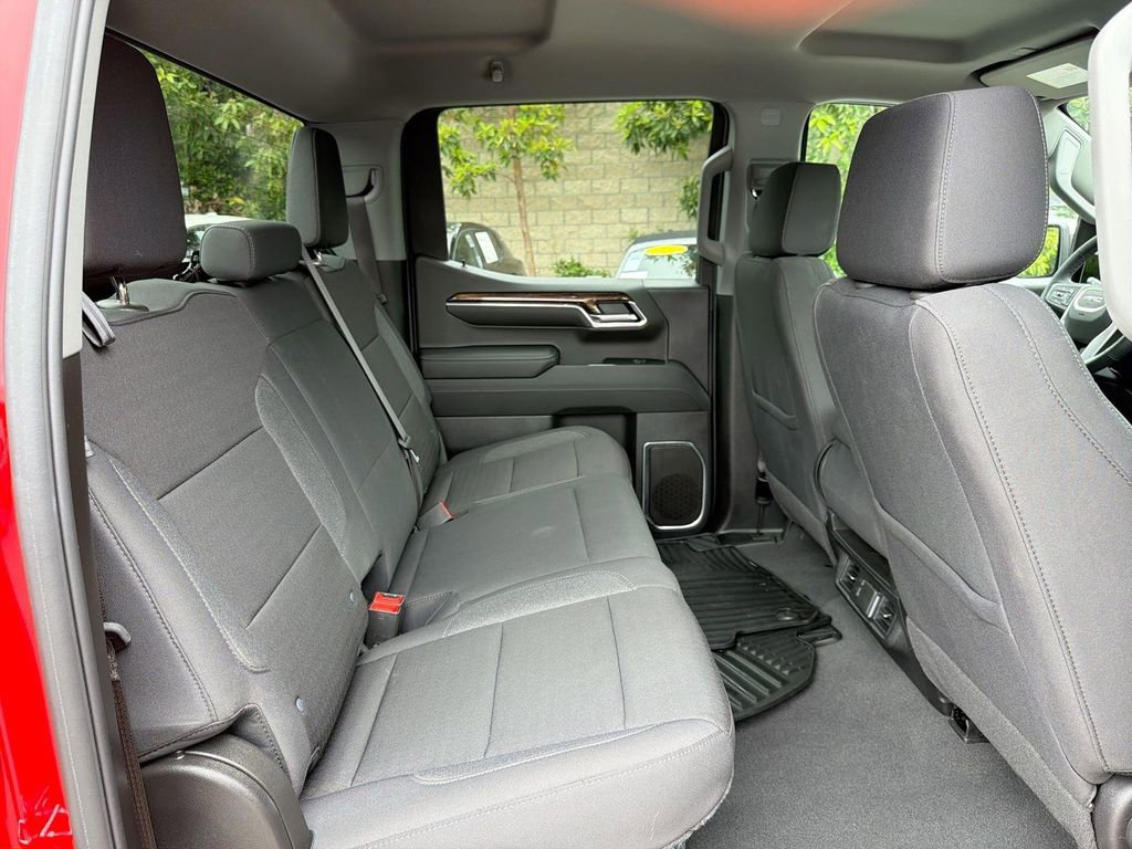 Used 2024 GMC Sierra 1500 SLE AWD/4WD image 30