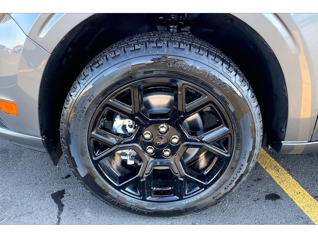 New 2026 Ford Maverick Lobo AWD/4WD image 13