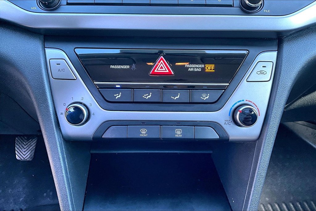 Used 2018 Hyundai Elantra SE FWD image 35