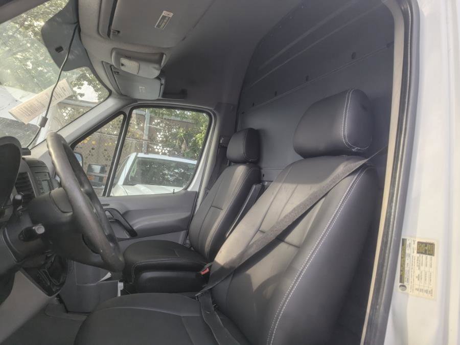 Used 2015 Freightliner Sprinter 2500 w/ Driver Comfort Package image 5