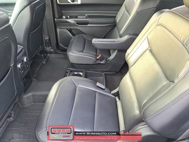Used 2020 Ford Explorer XLT w/ Equipment Group 202A image 12