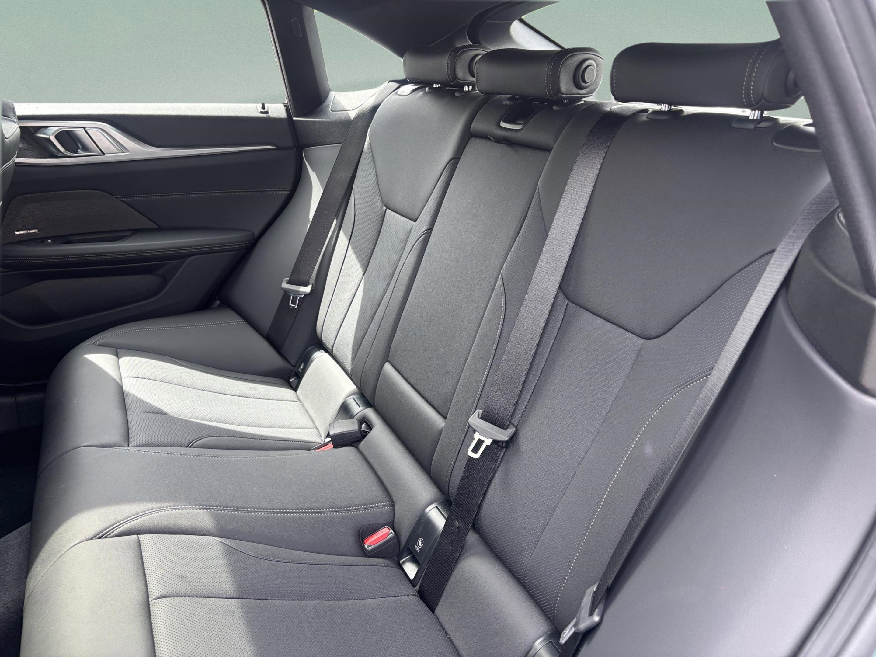 Used 2025 BMW 430i w/ Premium Package image 28