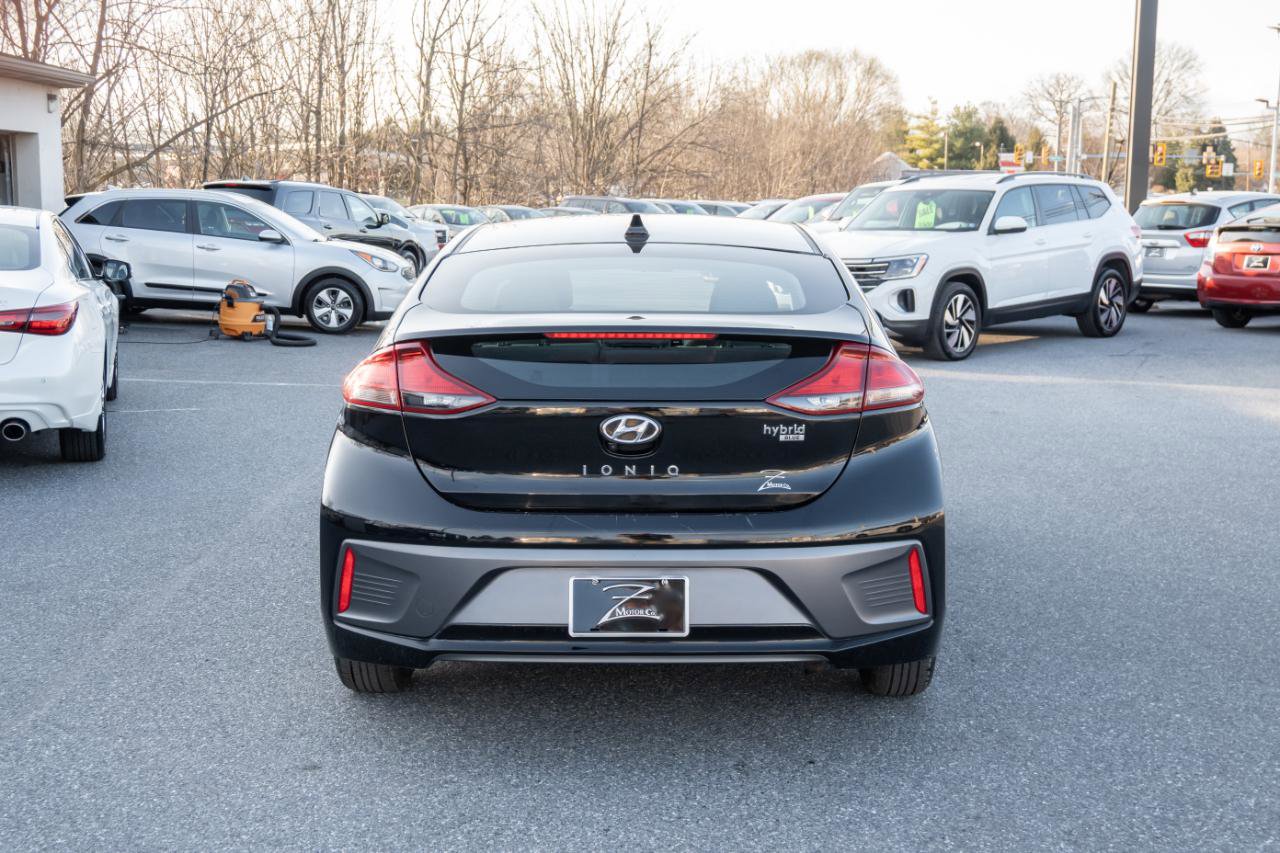 Used 2020 Hyundai Ioniq Blue FWD image 9