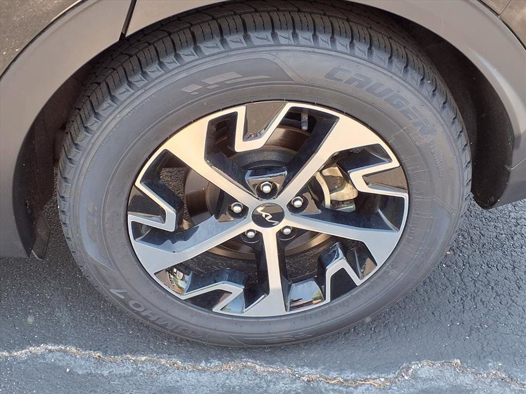 Used 2023 Kia Sportage EX FWD image 23