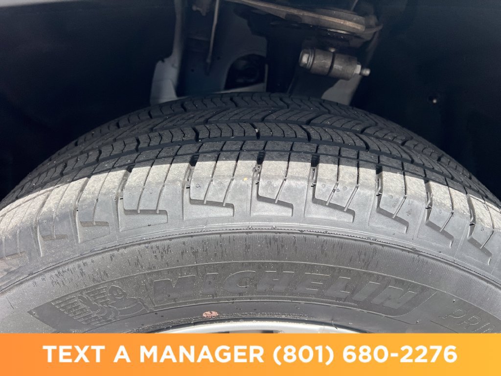 Used 2023 Jeep Grand Cherokee Limited w/ Trailer Tow Prep Group (B) AWD/4WD image 27