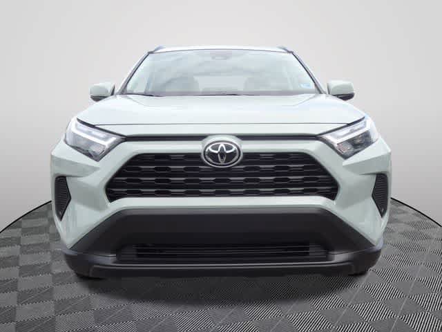 Used 2023 Toyota RAV4 XLE FWD image 5