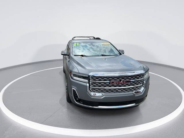 Used 2021 GMC Acadia Denali w/ Denali Technology Package AWD/4WD image 3