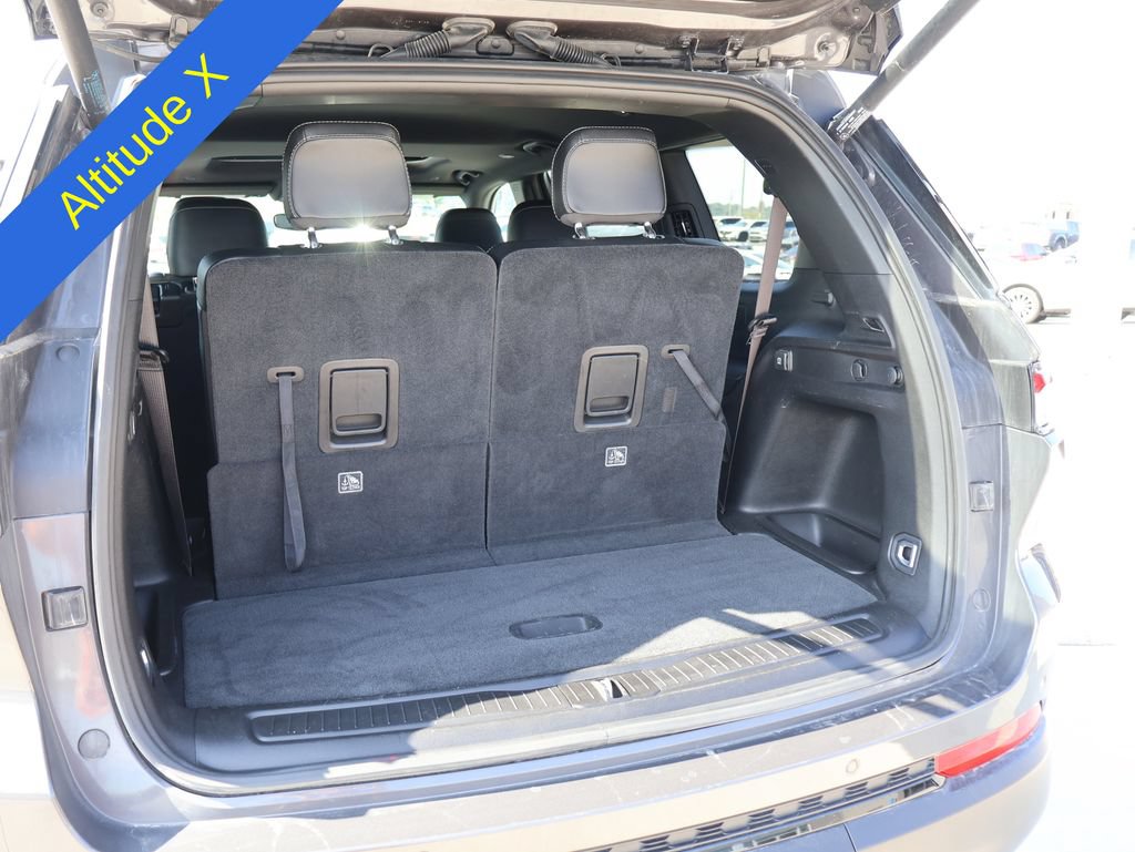 Used 2024 Jeep Grand Cherokee L Altitude AWD/4WD image 16