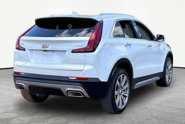 Certified 2023 Cadillac XT4 Premium Luxury w/ Technology Package AWD/4WD image 5