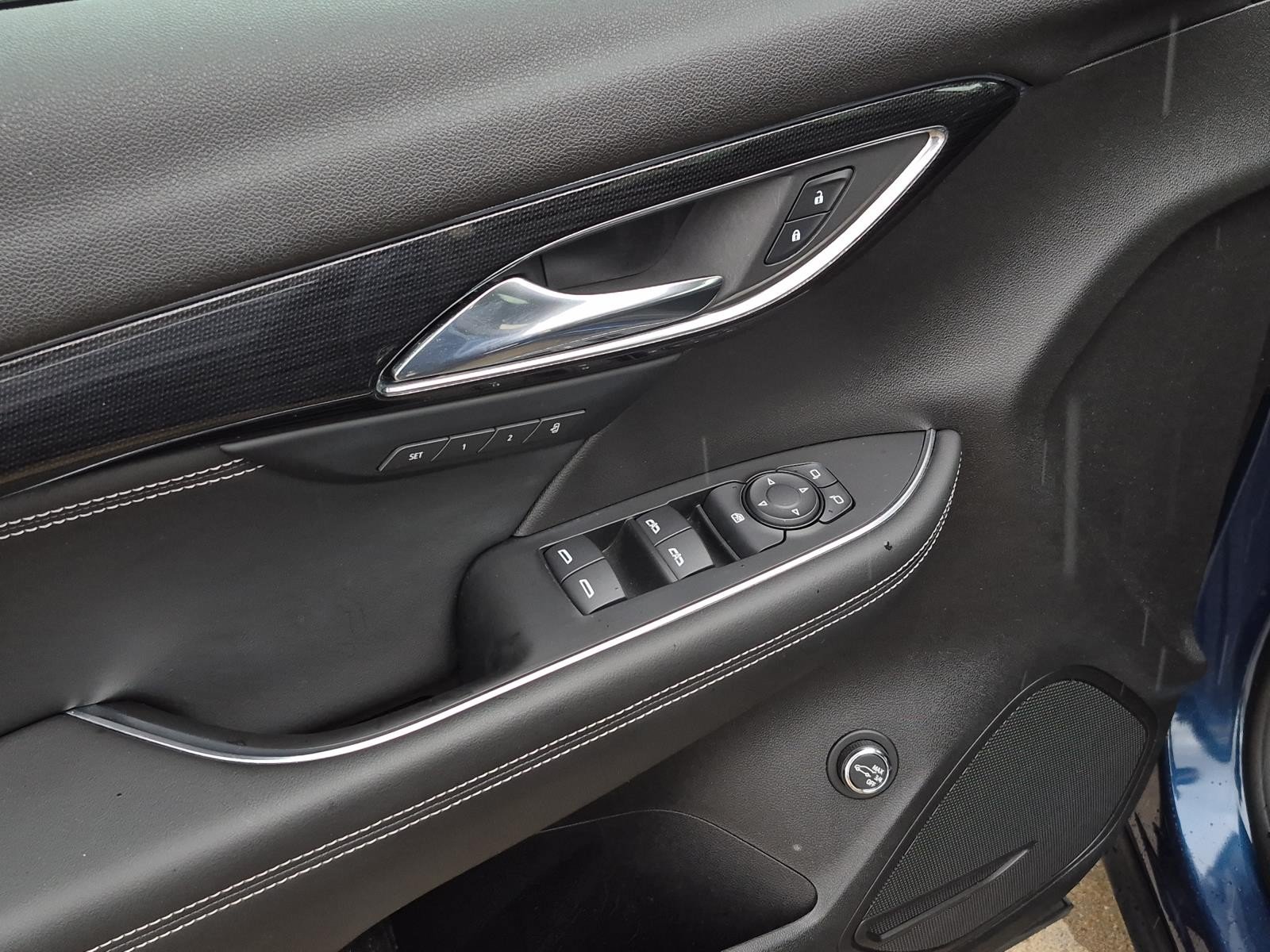 Used 2023 Buick Envision Essence FWD image 12