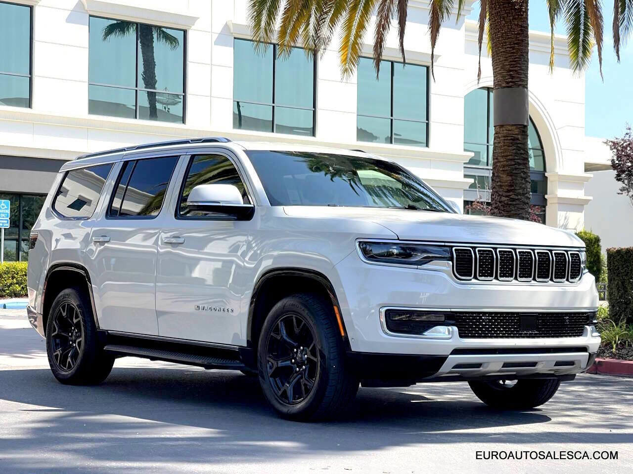 Used 2022 Jeep Wagoneer Series II image 8