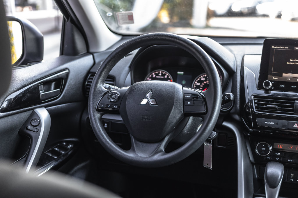 Used 2023 Mitsubishi Eclipse Cross LE AWD/4WD image 17