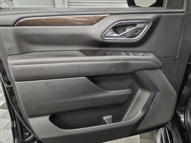 Used 2023 GMC Yukon SLE image 18