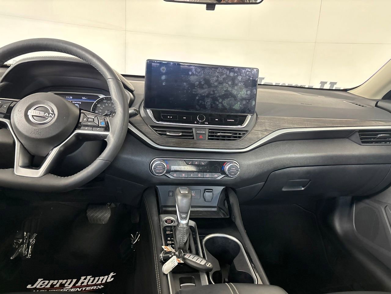 Used 2023 Nissan Altima 2.5 SL AWD/4WD image 23