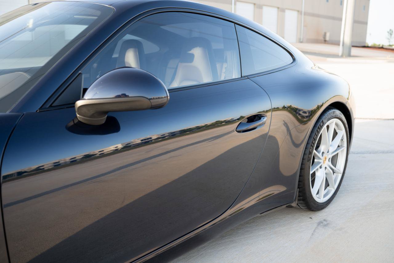 Used 2017 Porsche 911 Carrera RWD image 23