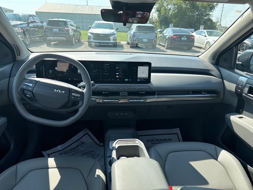 New 2027 Kia EV3 Wind AWD/4WD image 15