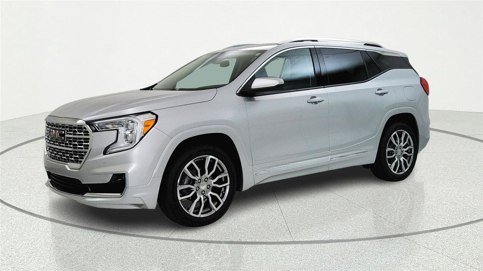 Used 2022 GMC Terrain Denali AWD/4WD image 3
