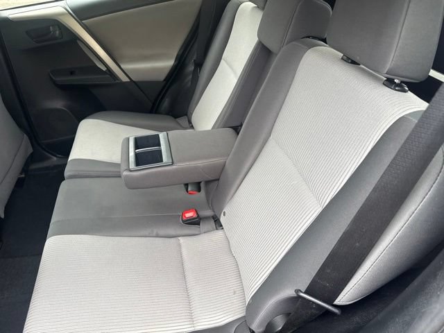 Used 2015 Toyota RAV4 LE FWD image 19
