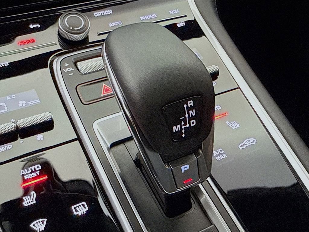 Certified 2023 Porsche Panamera GTS image 22