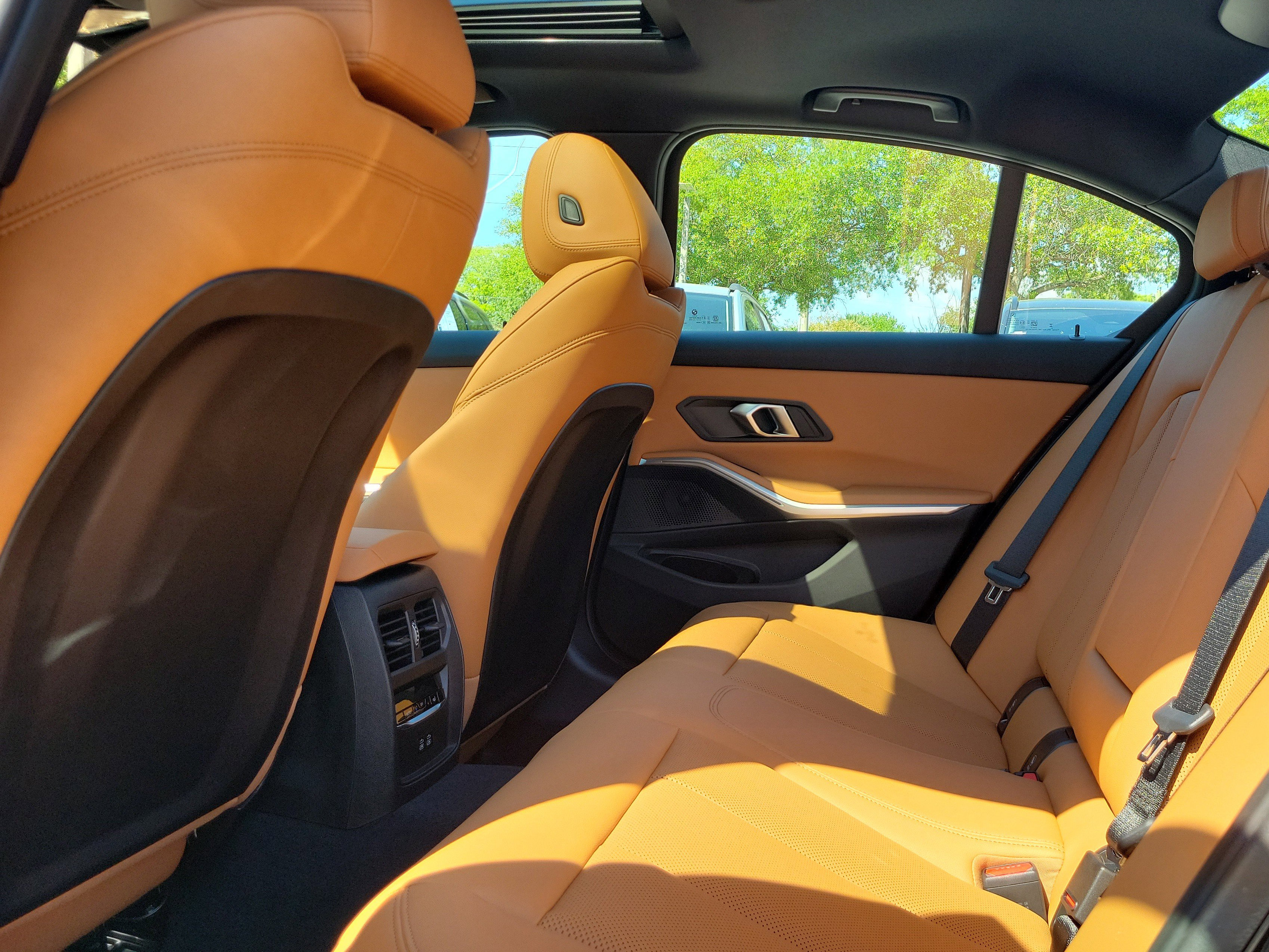 New 2026 BMW 330i Sedan w/ Convenience Package RWD image 11