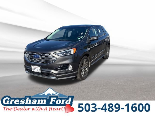Used 2019 Ford Edge Titanium w/ Equipment Group 301A AWD/4WD image 2