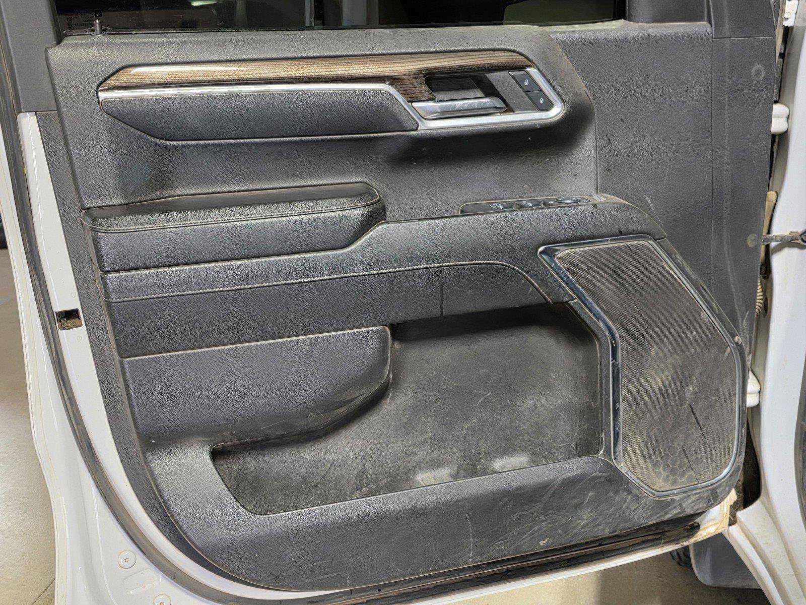 Used 2024 Chevrolet Silverado 1500 LT RWD image 16