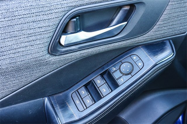 Used 2023 Nissan Rogue SV image 22