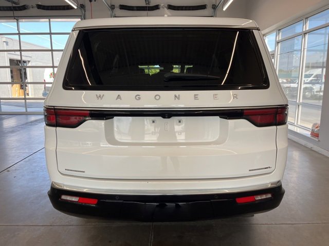 Used 2023 Jeep Wagoneer L Series II image 5