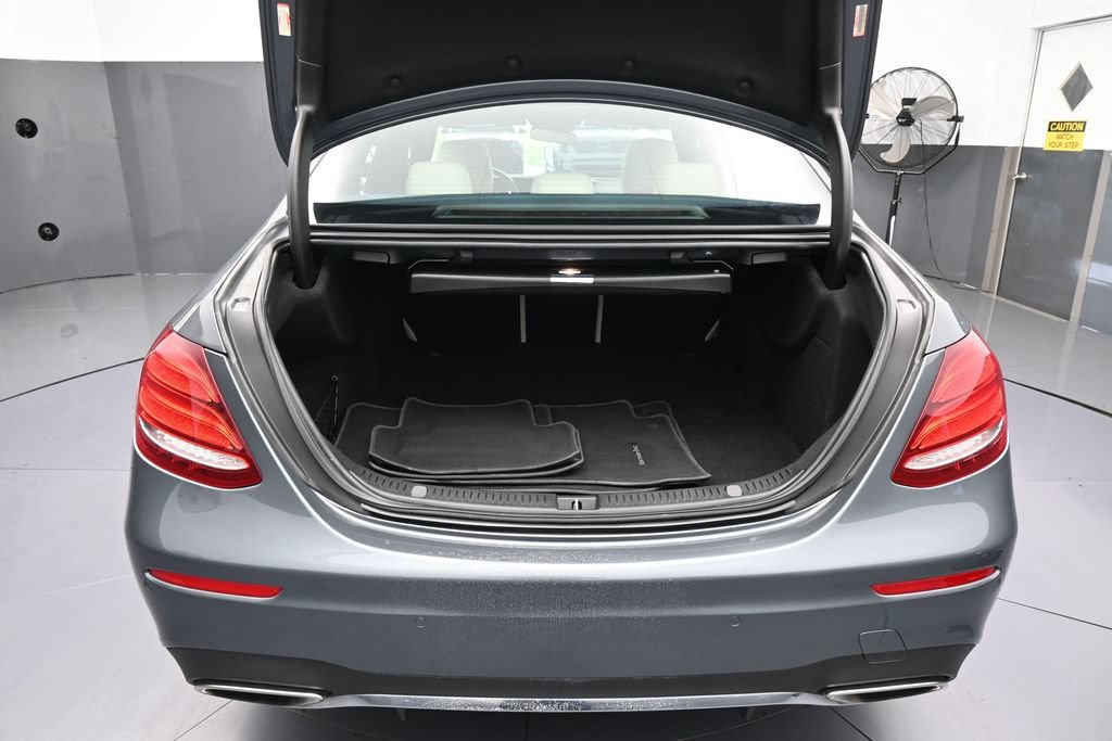Used 2019 Mercedes-Benz E 300 image 38
