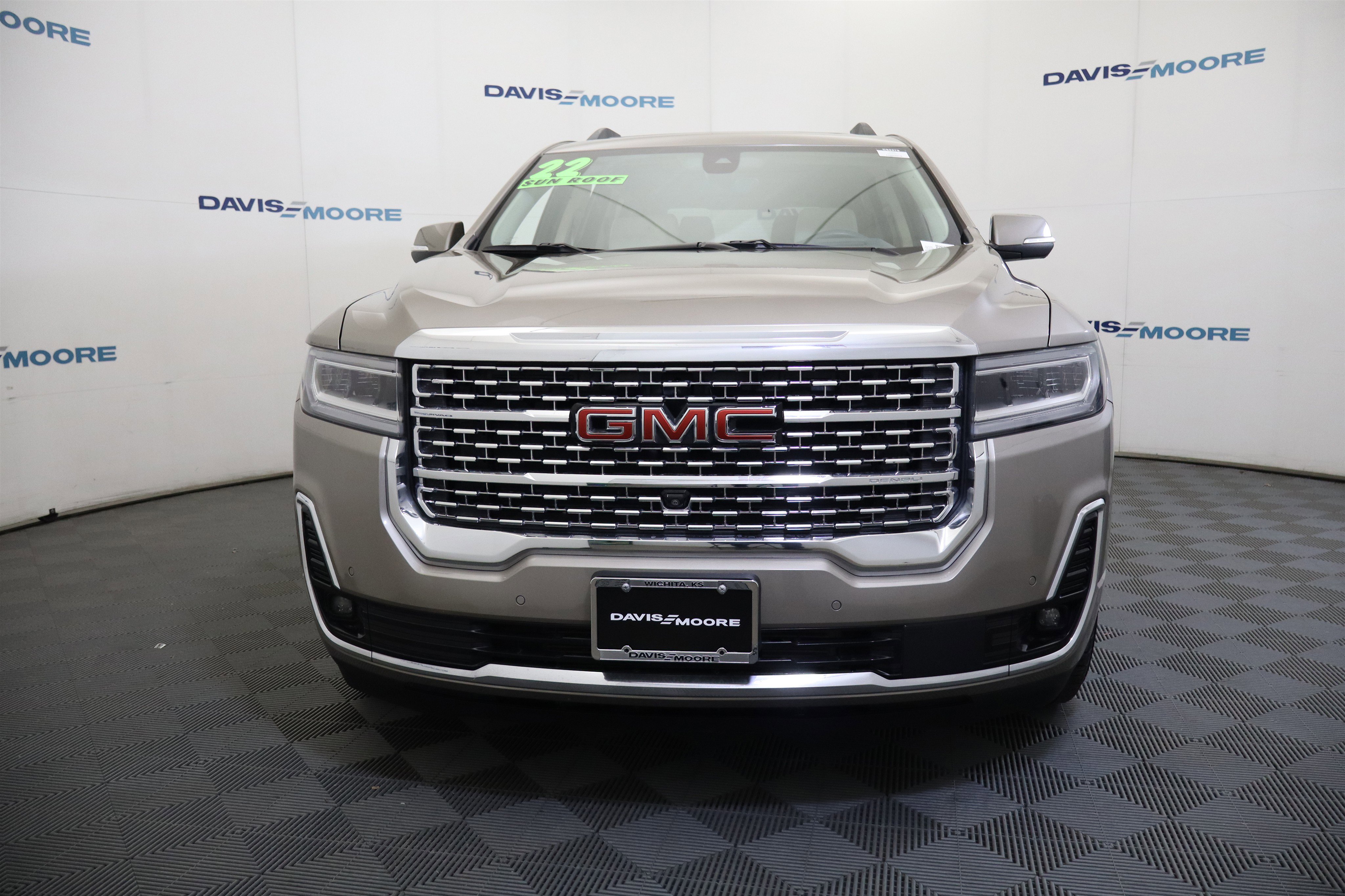 Used 2022 GMC Acadia Denali w/ Denali Ultimate Package image 13