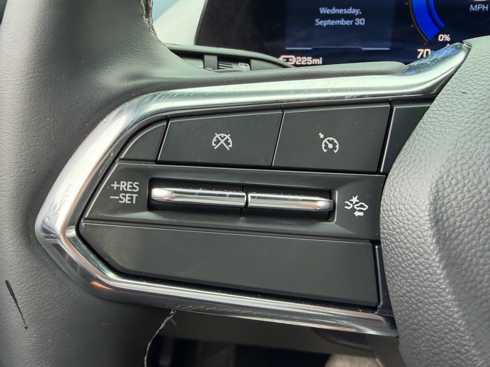 Used 2025 Chevrolet Equinox EV LT w/ Convenience Package FWD image 27