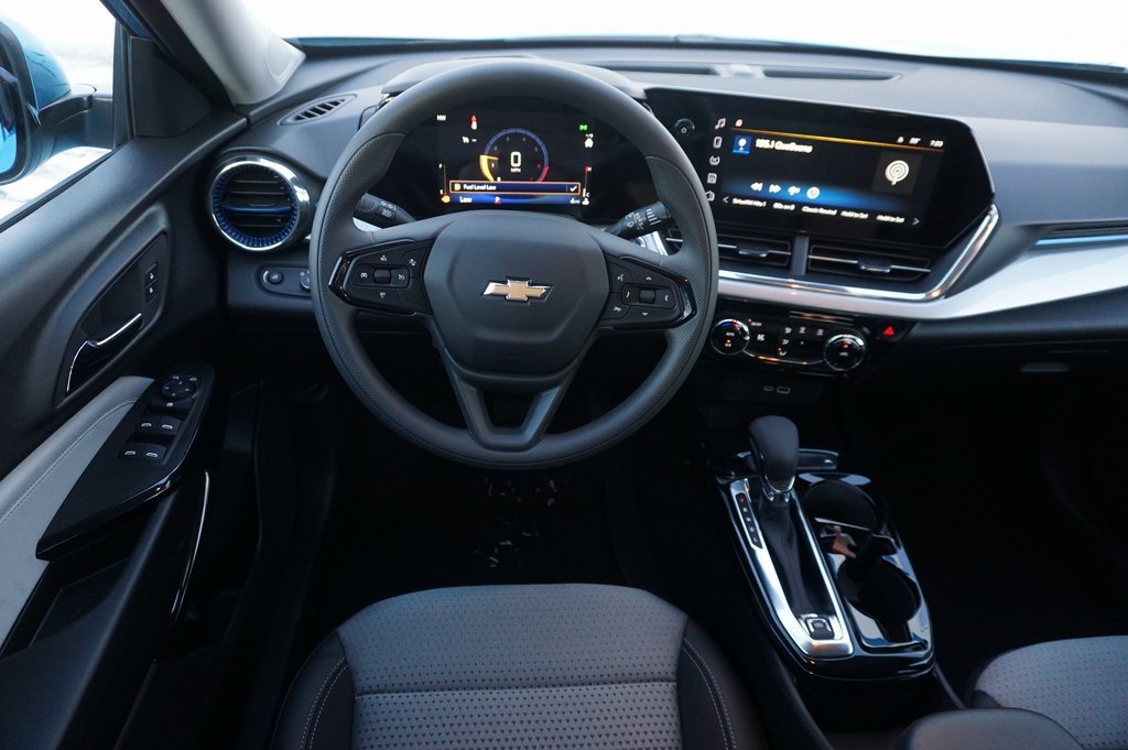 New 2026 Chevrolet Trax LT image 12